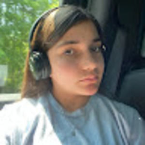 Meet your Posher, Maya